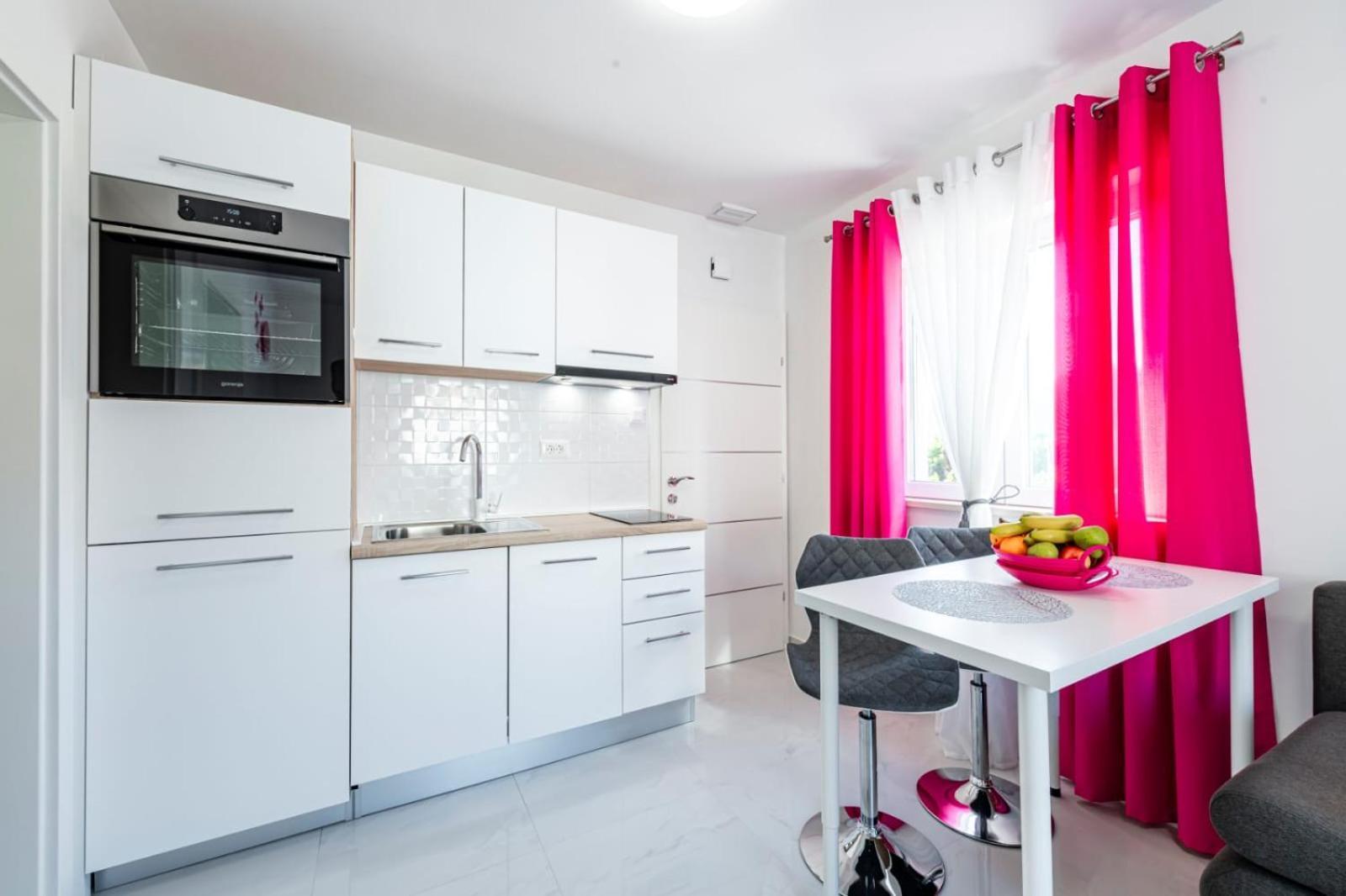 Apartma Kiki *