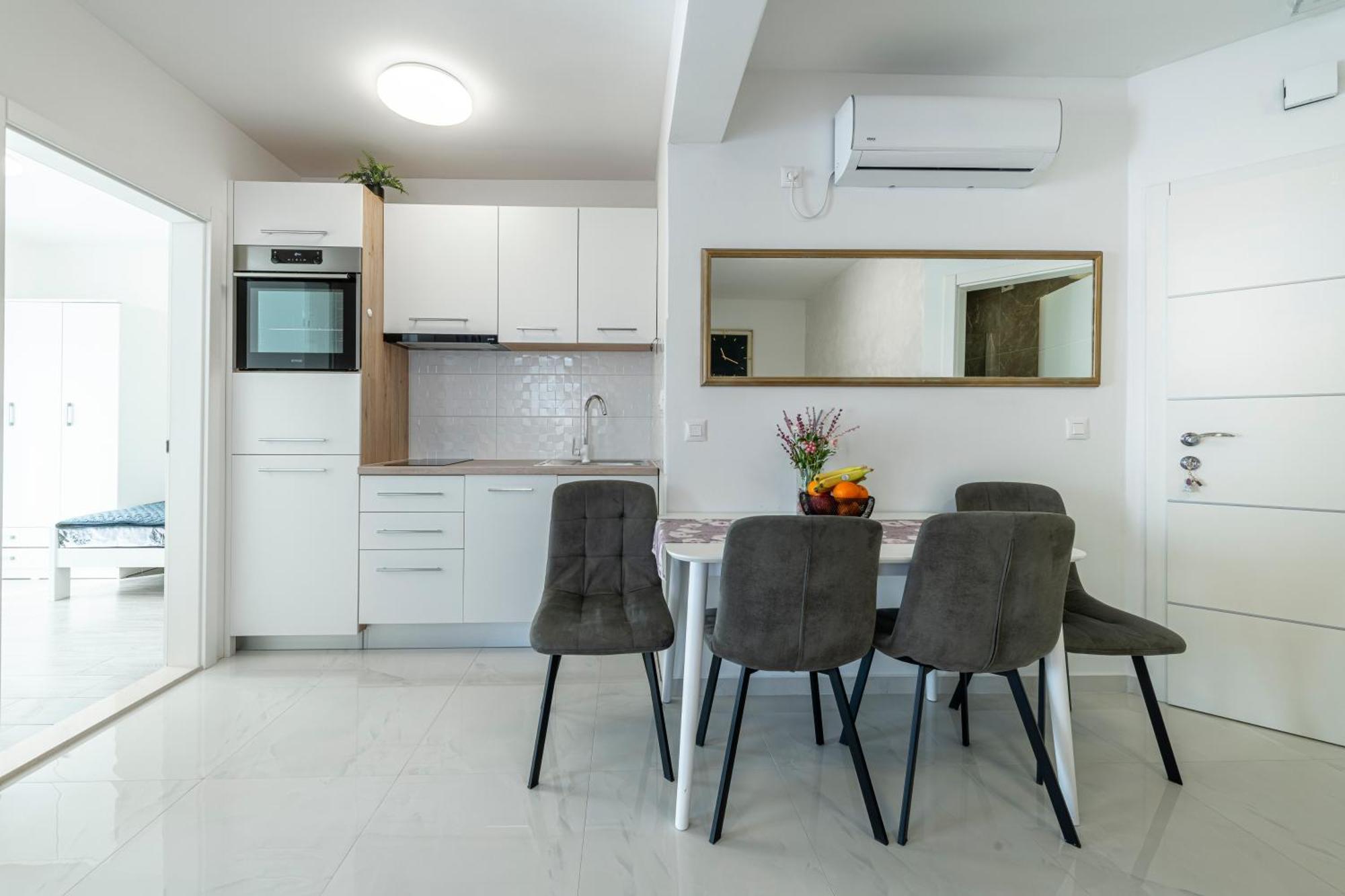 Apartma Kiki *